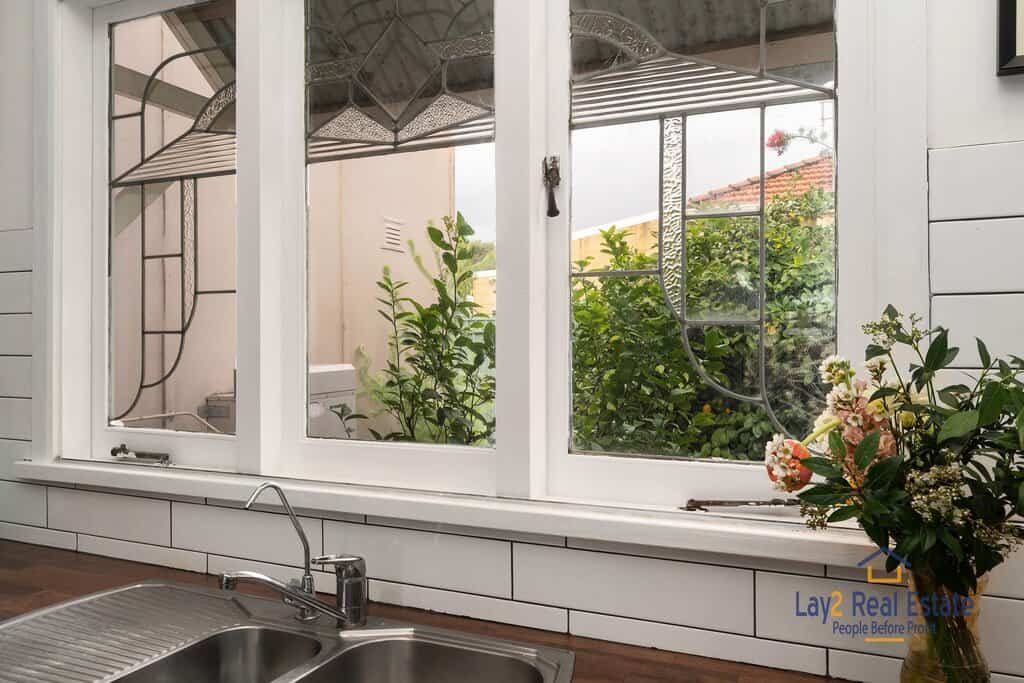 64 The Strand Bayswater WA 6053 Spacious, Light and Bright Gem on 425sqm - Image 10