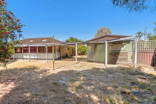 2 Farley Way, Bayswater WA 6053 UNDER OFFER! 3 Bed on Corner 738sqm Duplex Block - Image 4
