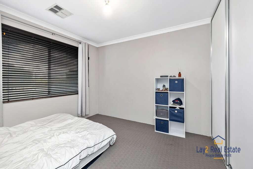 31 Rothbury Road, Embleton WA 6062 Stylish and Elegant Family Living - Image 16