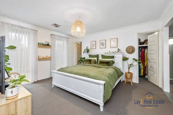 31 Rothbury Road, Embleton WA 6062 Stylish and Elegant Family Living - Image 12