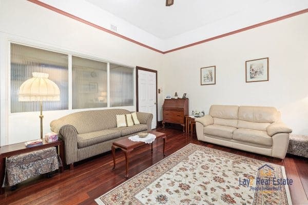 88 Sixth Avenue Maylands WA 6051 Bygone Character Classic Overlooking Parklands! - Image 8