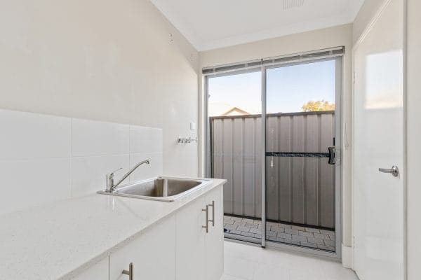 11C Wright Crescent Bayswater 6053. Light Filled Modern Home - Image 11