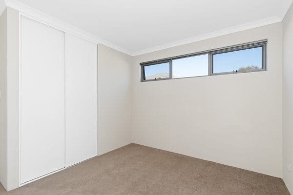 11C Wright Crescent Bayswater 6053. Light Filled Modern Home - Image 9