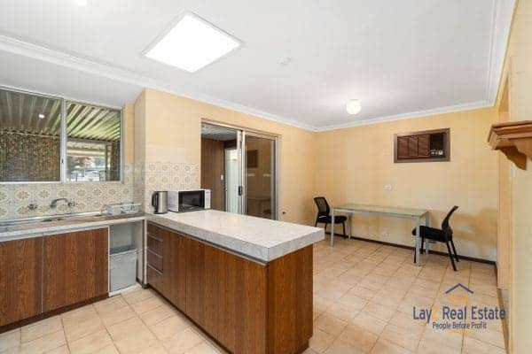 35 Pearson Street Bayswater WA 6053 NOW SOLD! 4 Bedroom Plus Study on Whopping 1115sqm - Image 8