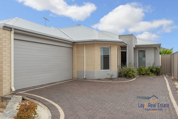 5B Jacqueline Street Bayswater WA 6053. Spacious Rear 3 Bed, 2 Bath, 2 Living Area Home.