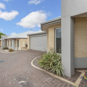 5B Jacqueline Street Bayswater WA 6053. Spacious Rear 3 Bed, 2 Bath, 2 Living Area Home. - Image 3