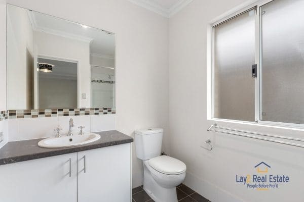 5B Jacqueline Street Bayswater WA 6053. Spacious Rear 3 Bed, 2 Bath, 2 Living Area Home. - Image 14