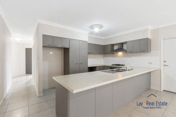 5B Jacqueline Street Bayswater WA 6053. Spacious Rear 3 Bed, 2 Bath, 2 Living Area Home. - Image 6