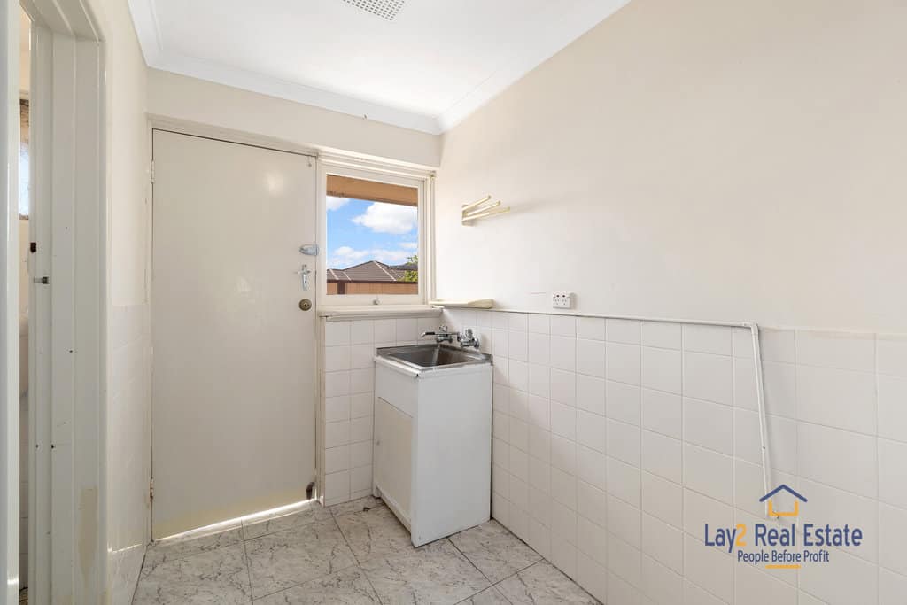 20 Irwin Road, Embleton WA 6062 SOLD! Circa 1960's 3 Bed Starter on 315sqm - Image 11
