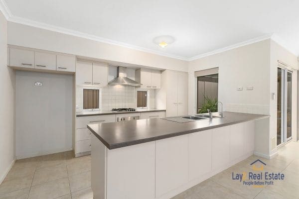 5 Jacqueline Street, Bayswater WA 6053 3 Bed 2 Bath Bigger Than Most! - Image 3