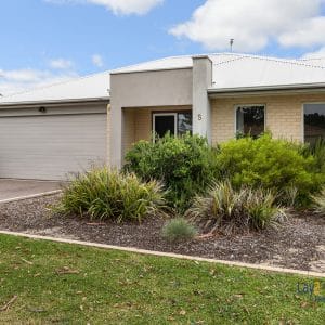 5 Jacqueline Street, Bayswater WA 6053 3 Bed 2 Bath Bigger Than Most!