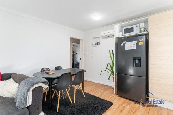 11/22 Foyle Road, Bayswater WA 6053. ( NOW SOLD) Spacious 2 Bedroom Villa Recently Modernised. - Image 12