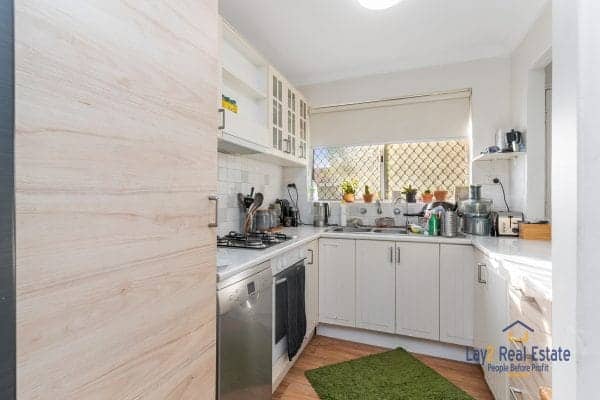 11/22 Foyle Road, Bayswater WA 6053. ( NOW SOLD) Spacious 2 Bedroom Villa Recently Modernised. - Image 7