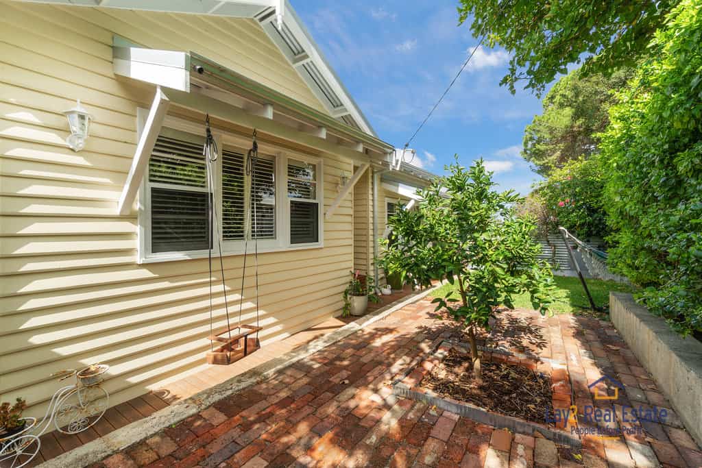 9 Georgina Street Bayswater WA 6053 1920's (Now SOLD) Weatherboard Classic on 450m2 Block - Image 6