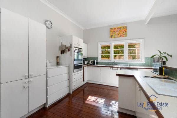 9 Georgina Street Bayswater WA 6053 1920's (Now SOLD) Weatherboard Classic on 450m2  Block - Image 8