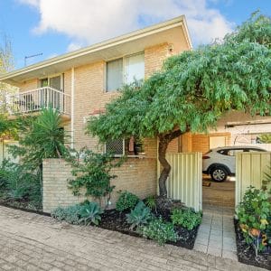 1/6 Mills Avenue Bayswater WA 6053 - SOLD - Light Filled and Spacious Townhouse Opposite Parklands
