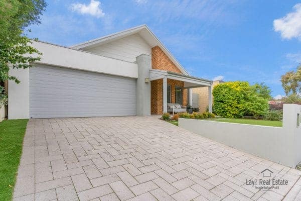 52 Wyatt Road Bayswater WA 6053.  Dreams do come true here. - Image 3
