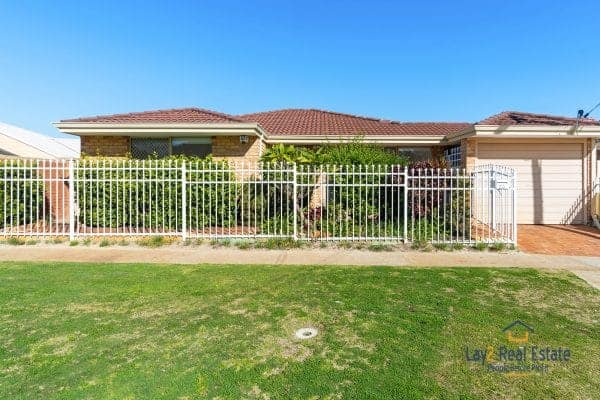 23 Haddrill Street Bayswater WA 6053 - Fabulously Presented Street Front Home - Image 2