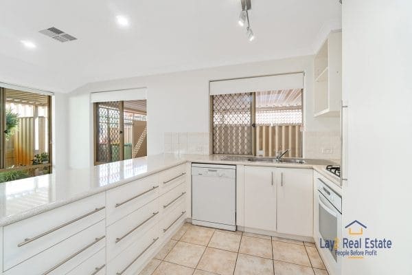 23 Haddrill Street Bayswater WA 6053 - Fabulously Presented Street Front Home - Image 4
