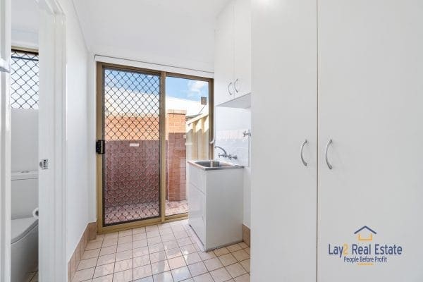 23 Haddrill Street Bayswater WA 6053 - Fabulously Presented Street Front Home - Image 11