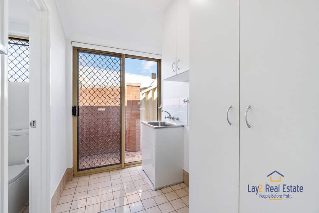 23 Haddrill Street Bayswater WA 6053 - Fabulously Presented Street Front Home - Image 11