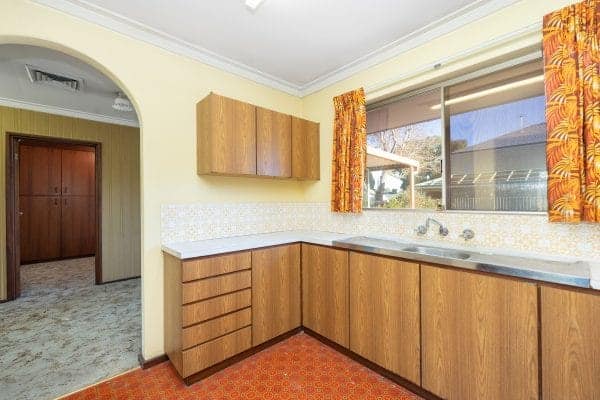 11 Paterson Street, Bayswater WA 6053 (SOLD) -Original 1970's Brick Home on 787m2 with 23m frontage. - Image 8