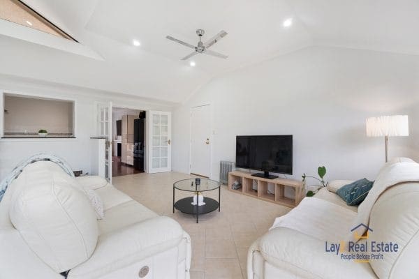 16 Gatton Way Embleton WA 6062 Welcome Home to Space and Comfort! - Image 12
