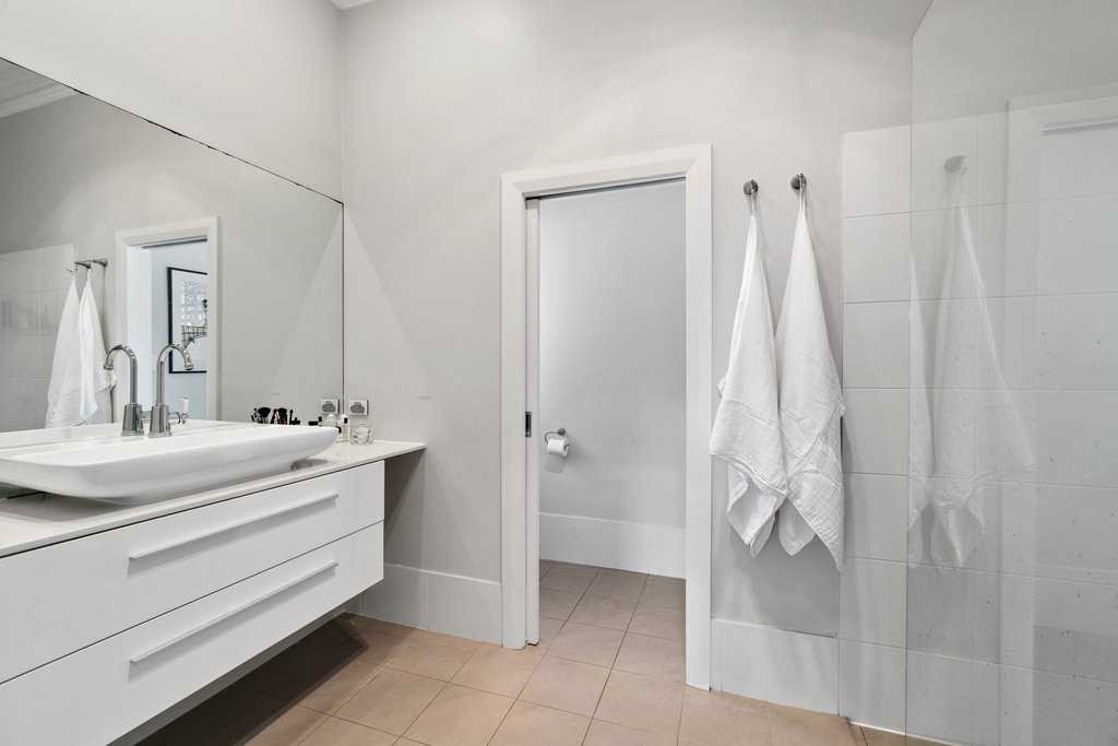 24 Coode Street Bayswater WA 6053 Extended Renovated Classic Minutes to Village - Image 12