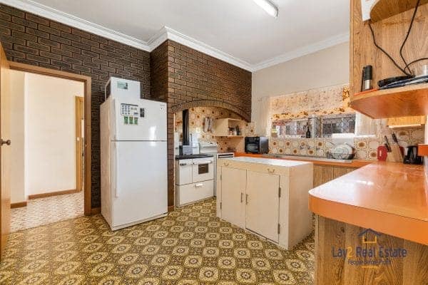 6 Drake Street Bayswater WA - 50's Character with Development Potential in 5 Star Location - Image 6