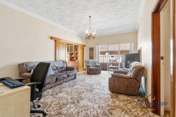 6 Drake Street Bayswater WA - 50's Character with Development Potential in 5 Star Location - Image 3