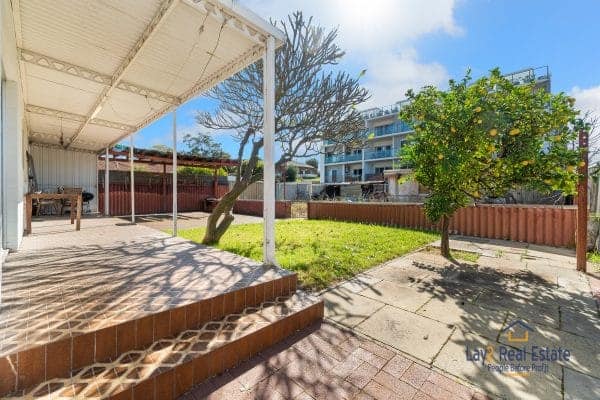 6 Drake Street Bayswater WA - 50's Character with Development Potential in 5 Star Location - Image 12