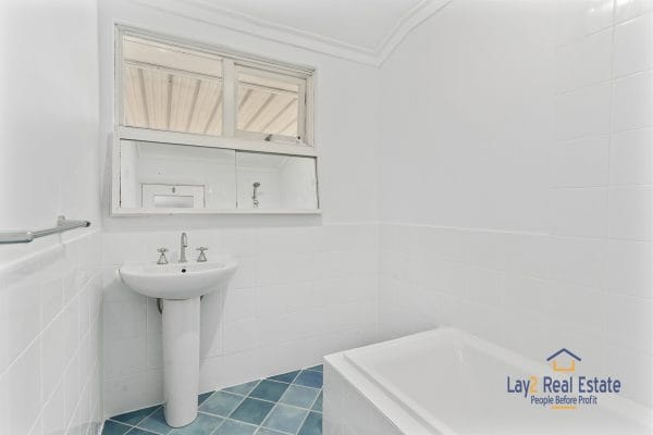 22 Flora Avenue Bayswater WA 6053. Development Size Block. Sold. - Image 10