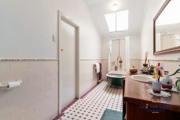 19 Gilbert Street Bayswater WA 1940's River Precinct Property on 597m2.  SOLD - Image 5