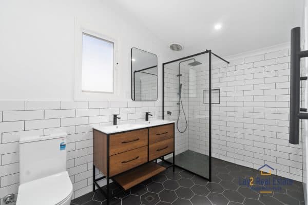 32 Toowong Street Bayswater WA 6053. SOLD - Image 5