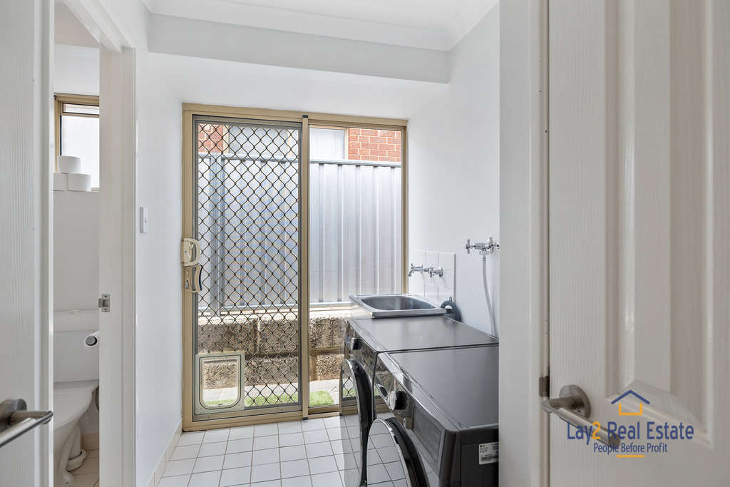 Generously Sized Two Bedroom Villa in Bayswater WA - Image 13