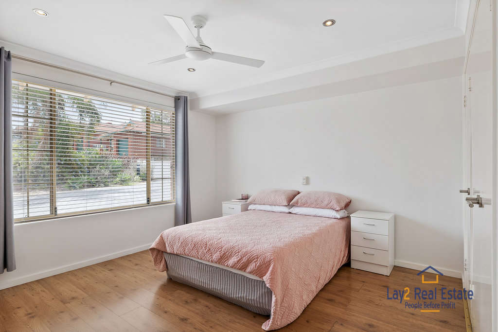 Generously Sized Two Bedroom Villa in Bayswater WA - Image 11