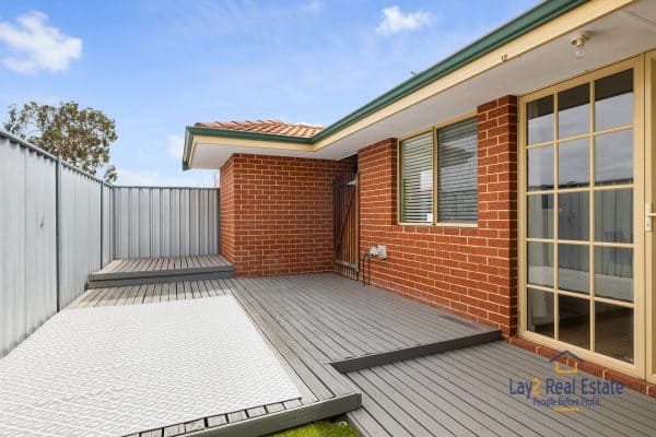 Generously Sized Two Bedroom Villa in Bayswater WA - Image 14