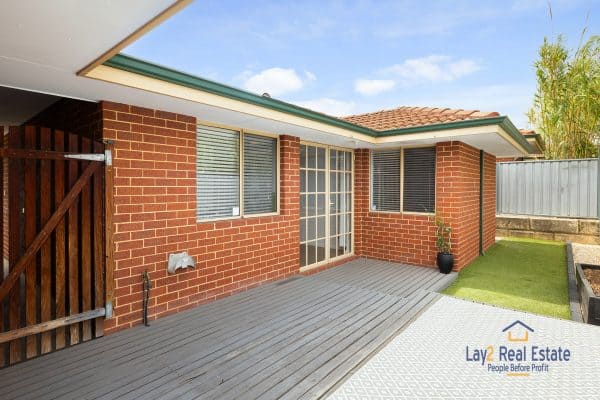 Generously Sized Two Bedroom Villa in Bayswater WA - Image 16