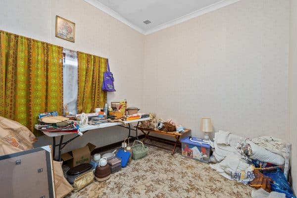 R60 Zone 1009m2 Bayswater Block with Original 50's Home - Image 13