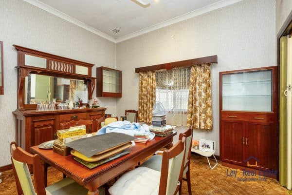 R60 Zone 1009m2 Bayswater Block with Original 50's Home - Image 15