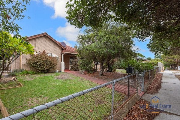 R60 Zone 1009m2 Bayswater Block with Original 50's Home