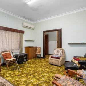 R60 Zone 1009m2 Bayswater Block with Original 50's Home - Image 11