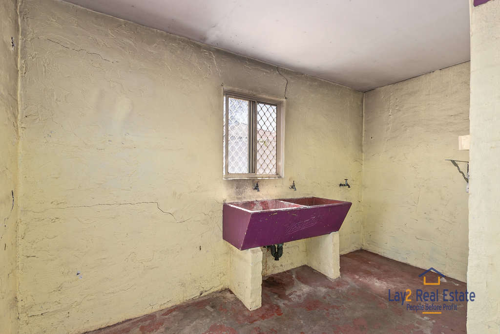 399 Guildford Road Bayswater WA 6053 - 1933 Built Brick Character in Totally Original Condition. - Image 17