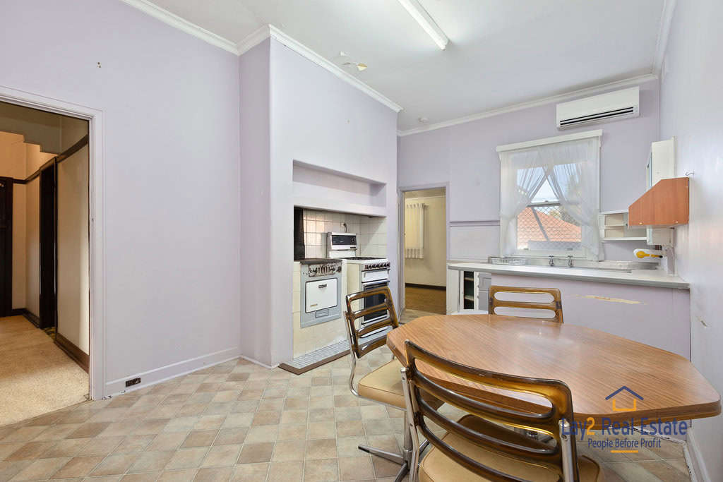 Step back into the charm of the 1950's - Image 5