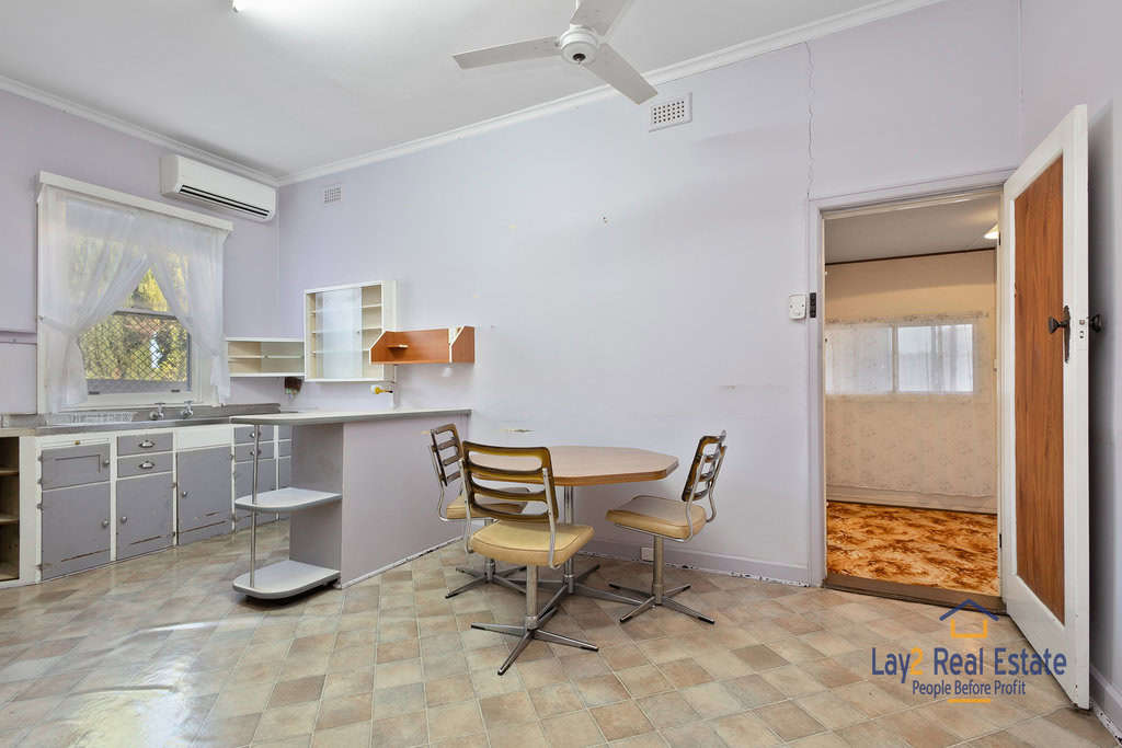 Step back into the charm of the 1950's - Image 6