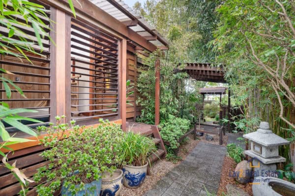 Live The Darling Scarp Lifestyle! Now "SOLD" - Image 10