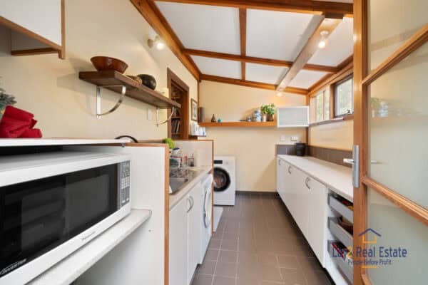 Live The Darling Scarp Lifestyle! Now "SOLD" - Image 22