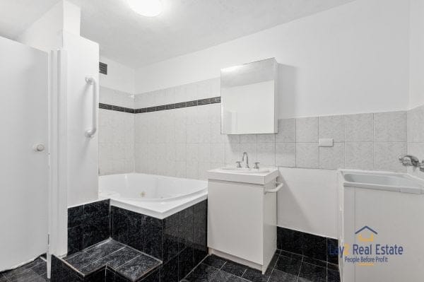 2/55 Second Avenue Mount Lawley WA 6050 - SOLD - Image 6