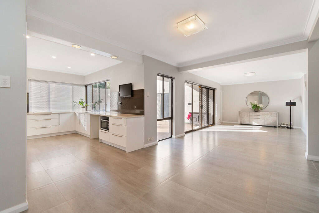 4 Bed x 2 Bath Family Home _SOLD - Image 10