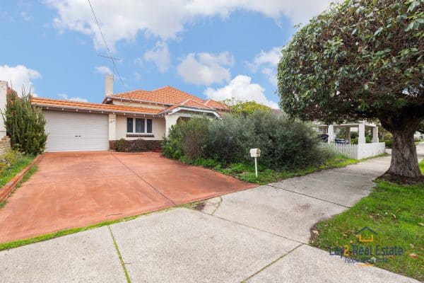 1930's Character Gem SOLD.  107 Salisbury Street, Bedford WA 6052